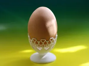 Подставка с сердечками для яиц