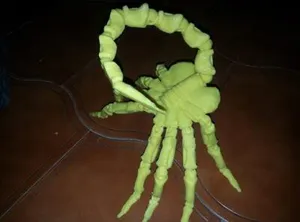 Шарнирный лицехват из Чужого