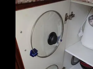 Крепление крючок для крышек на фаса...