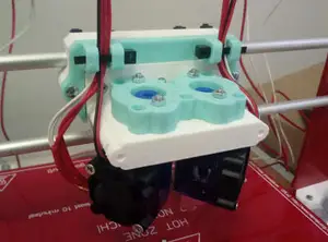 Каретка Prusa i3 для 2х экструдеров...