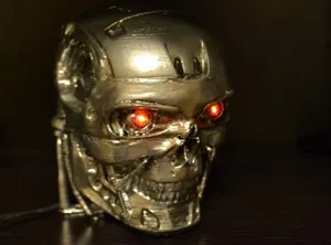 голова T800