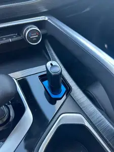Geely Tugella держатель icos solid