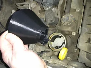 воронка для залива масла vag