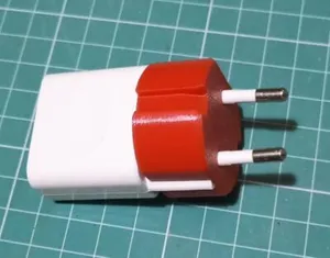 Чтобы вилка не болталась в розетке...