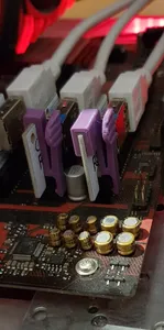 PCI-E riser lock for PCE2PCE-NL4 VE...