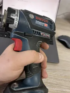 Кнопка реверса шуруповерта Bosch GS...
