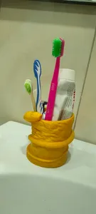 Стакан для зубных щеток со змеёй