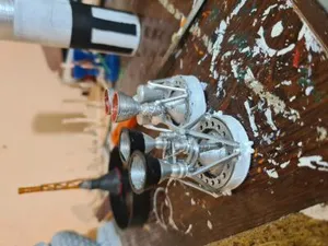 новая версия двигателя ракеты Titan...