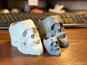 Low poly bearded skull