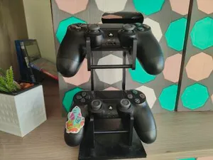 Подставка пультов PS4