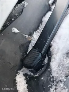 Заглушка крепления поводка передних...