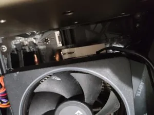 AMD wraith рычажок фиксатора