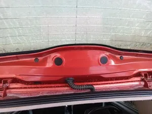 Заглушка дренажа багажника Nissan N...