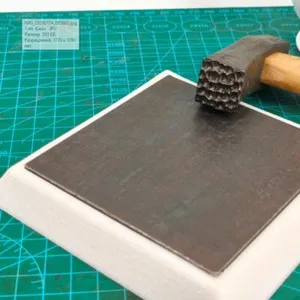 Наковальня из TPU и металлической п...