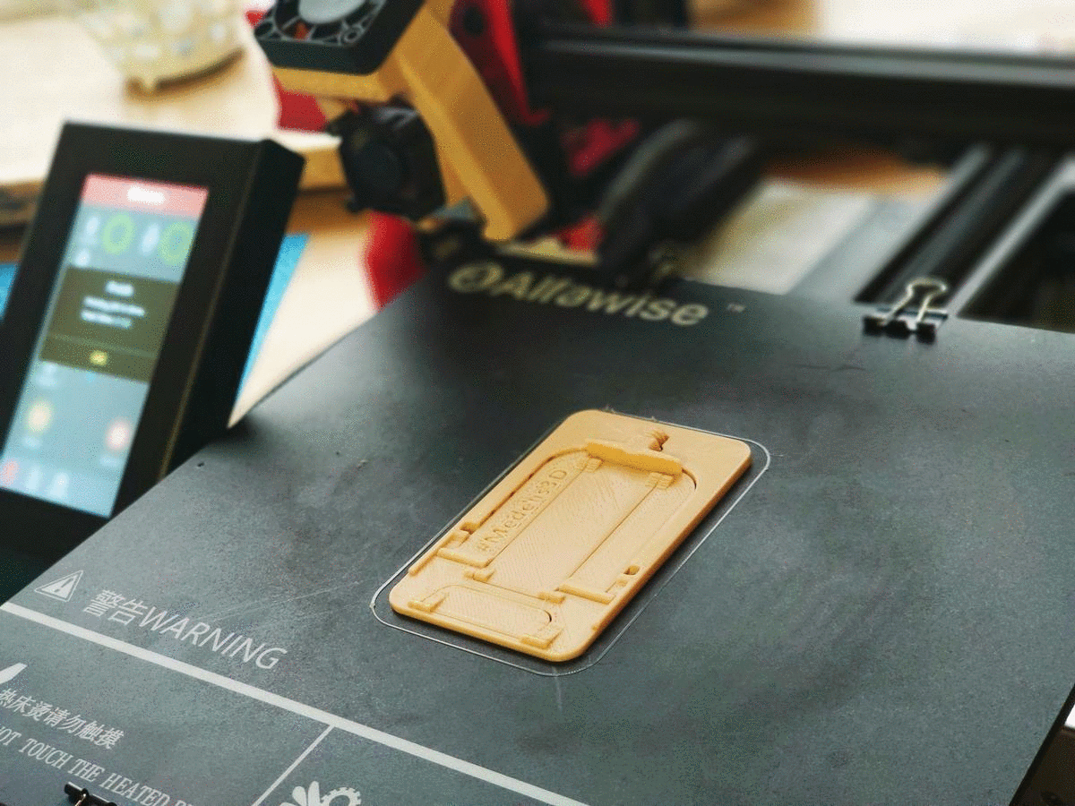 Credit Card Sized Tripod and Phone holder
