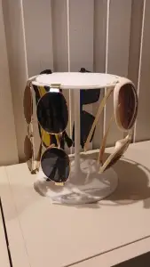 Glasses stand