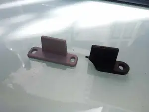 Sliding door guide