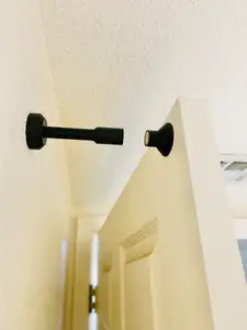 Door Stop Bump - Magnetic