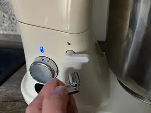 Zacme Küchenmaschine Ersatzteil Entriegelungshebel
