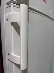 fridge handle