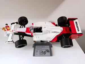 Realistic wheels for 10330 McLaren Senna Formula 1