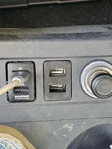 Toyota Rav4 USB adapter