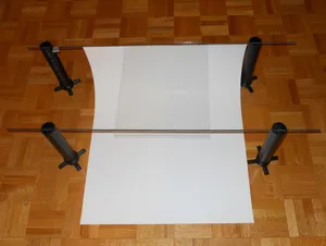 Suspended Glass For Photo - 1-1/4 Inch Pipe Foot