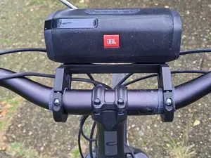 JBL Tune 2 Fahrradhalter