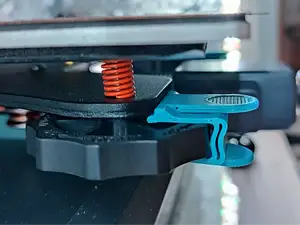 Elegoo Neptune 4 Pro leveling wheel locker.