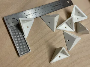 Montage-Ecke 4cmx4cmx4cm