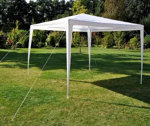 Summer garden pavilon or tent corner element