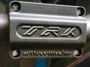 Bumper trk 702