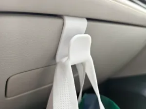 比亚迪唐储物箱挂钩