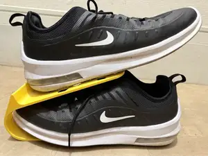 shoes holder