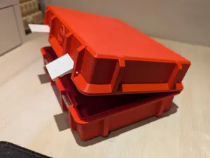 Dust-safe Parametric Box with Clasp & Double-hinge