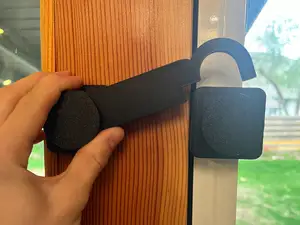 Door latch/lock