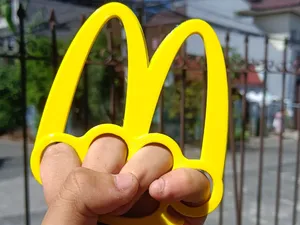 McKnuckles: I'm Lovin' Hits