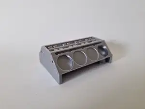 Engine V8 v8