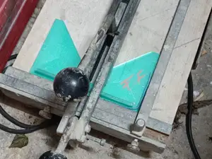 Diagonal Tile cutting aid