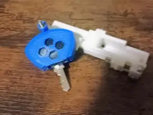 universal spring loaded keg holder