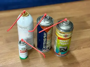 Abgewinkelte Sprühdüse lang Durchmesser 3 - 4 mm