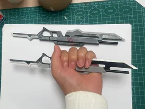 怪兽8号鸣海弦专属武器