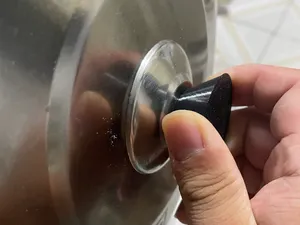 锅盖把手(需配合热熔螺母使用)