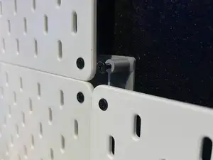 Sakdis Wall-Mount Connectors