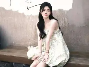 鞠婧祎美照浮雕灯箱
