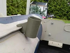 PVC/inflatable boat cup holder