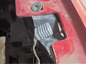Citroën C3 (Gen 1) bonnet/hood latch handle