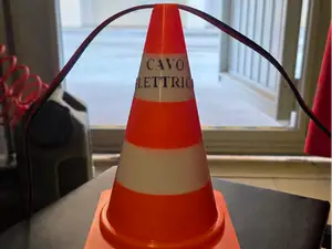 cono segnalazione cavo elettrico