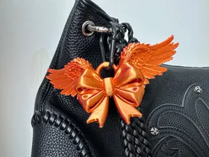 氛围感挂饰 甜酷魔法的翅膀蝴蝶结挂件 小众不撞款,包挂天花板,拍照巨出片!