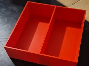 Boite avec séparateur